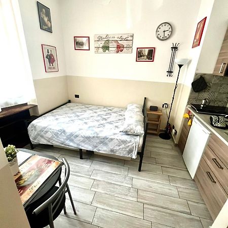 Il Gattino Di Torino - Monolocale Centro E Ospedali Appartement Buitenkant foto
