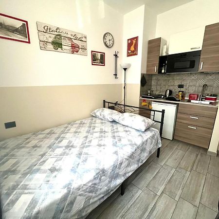 Il Gattino Di Torino - Monolocale Centro E Ospedali Appartement Buitenkant foto